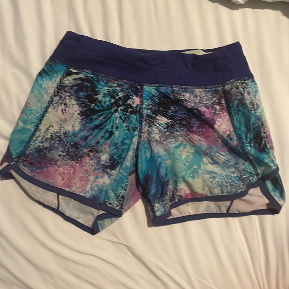 Ivivva by lululemon kids size 14 speed-ups fit like a size 4 lululemon speed up.